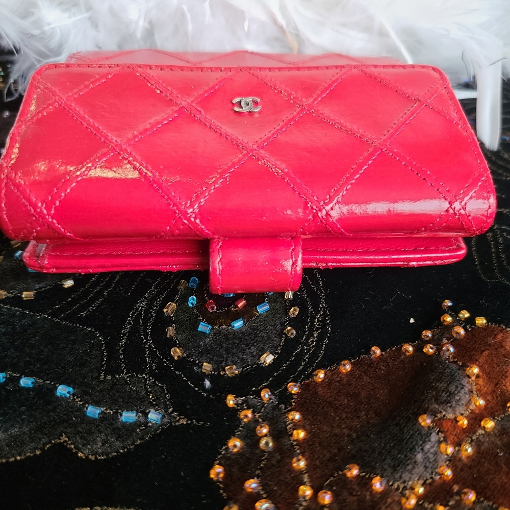 Chanel Quilted Wallet - Picture 4 of 12